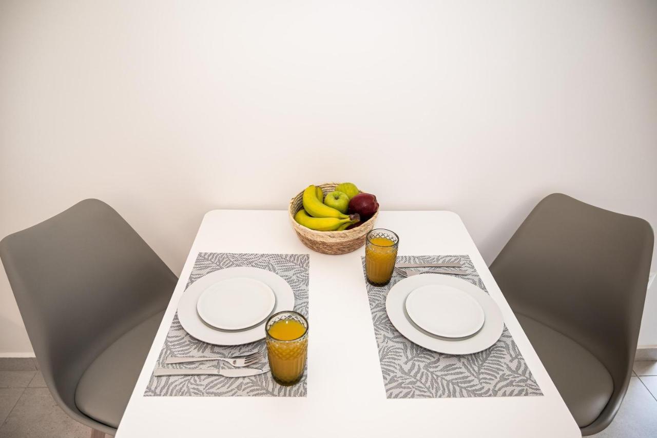 Anesis Town Apartments Rhodes City Екстериор снимка